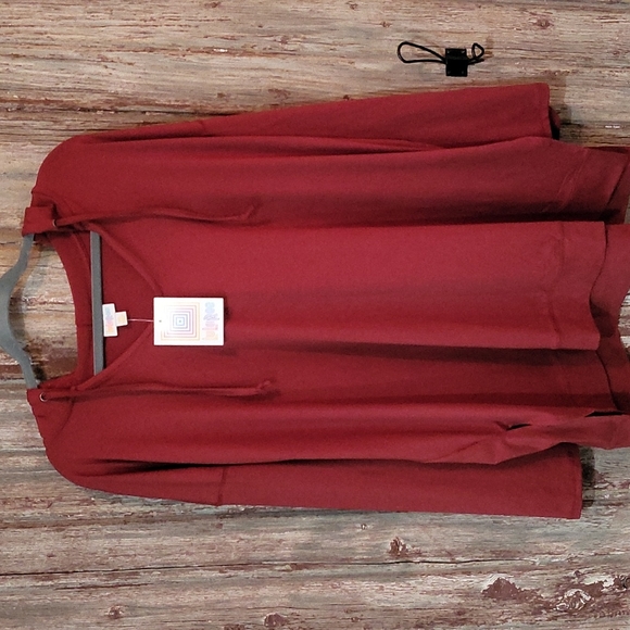 Bundled 2 brand new Lularoe Eliza shirts - Picture 2 of 13